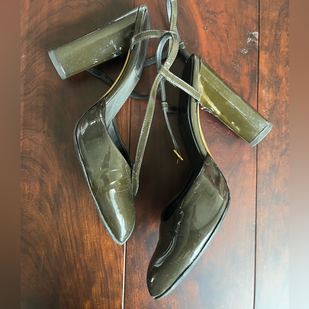 YSL Ankle Strap Patent Leather Heels, size 39 - Picture 5 of 9